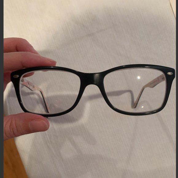 Ray-Ban Glasses - Picture 2 of 8